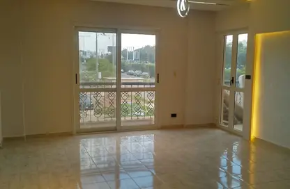 Apartment - 2 Bedrooms - 1 Bathroom for sale in El Rehab Extension - Al Rehab - New Cairo City - Cairo