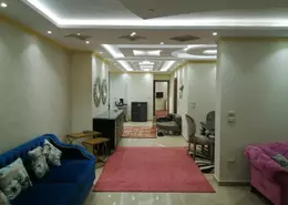 شقة - 4 غرف نوم - 2 حمامات للبيع في شارع الزنكلوني - كامب شيزار - حي وسط - الاسكندرية