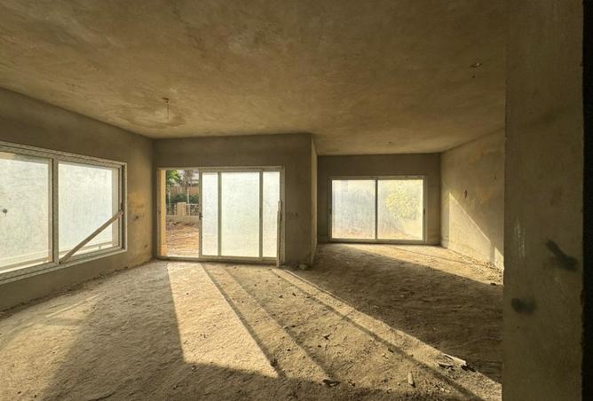 8041669 - Property Image 2