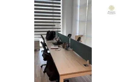 Office Space - Studio - 4 Bathrooms for rent in South Gate Mall - South Teseen St. - The 5th Settlement - New Cairo City - Cairo
