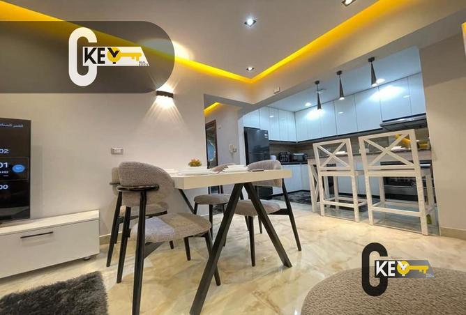 8059020 - Property Image 3