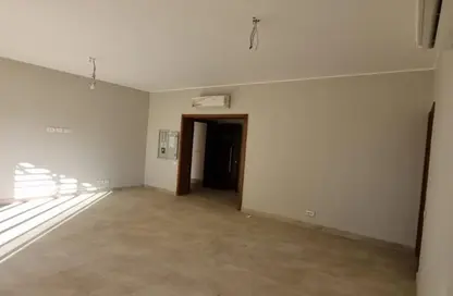 شقة - 2 غرف نوم - 3 حمامات للبيع في 6 ويست - بيفرلي هيلز - كمبوندات الشيخ زايد - الشيخ زايد - الجيزة