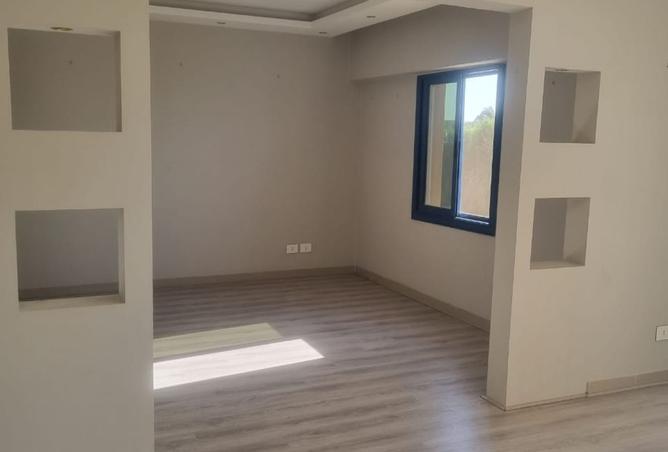 8339993 - Property Image 2