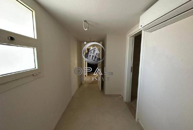 8364208 - Property Image 2
