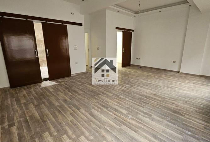 8371489 - Property Image 2