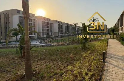 شقة - 3 غرف نوم - 3 حمامات للايجار في مون ريزيدنس - فيفث سكوير - التجمع الخامس - مدينة القاهرة الجديدة - القاهرة