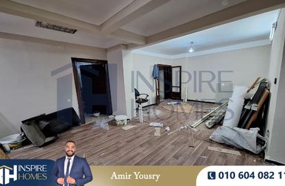 Apartment - 2 Bedrooms - 1 Bathroom for rent in Glim - Hay Sharq - Alexandria