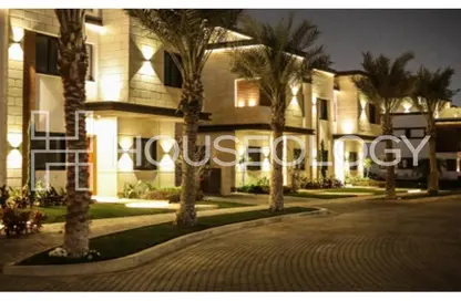 Townhouse - 4 Bedrooms - 5 Bathrooms for sale in Azzar 2 - 5th Settlement Compounds - The 5th Settlement - New Cairo City - Cairo