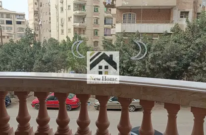 شقة - 3 غرف نوم - 2 حمامات للبيع في المنطقة العاشرة - مدينة نصر - القاهرة