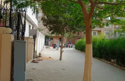 Apartment - 3 Bedrooms - 2 Bathrooms for sale in Al Fardous St. - Al Fardous City - Al Wahat Road - 6 October City - Giza