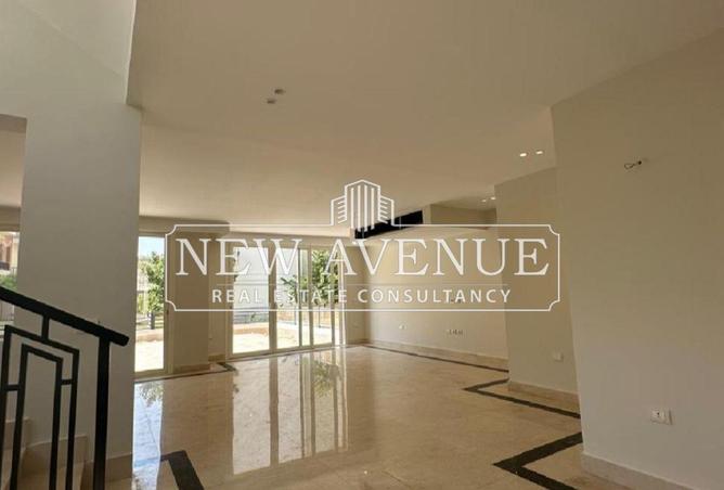 8201833 - Property Image 3