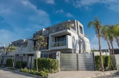 Villa - 4 Bedrooms - 4 Bathrooms for sale in Azzar - 5th Settlement Compounds - The 5th Settlement - New Cairo City - Cairo