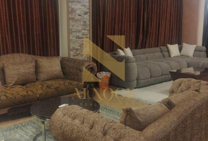 8174720 - Property Image 2