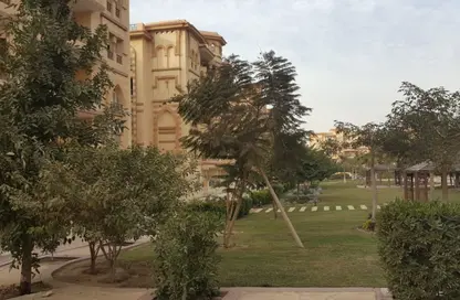 Apartment - 3 Bedrooms - 2 Bathrooms for sale in Hayati Residence - North Investors Area - New Cairo City - Cairo
