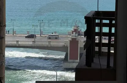 Apartment - 2 Bedrooms - 1 Bathroom for sale in Stanley Bridge - Stanley - Hay Sharq - Alexandria