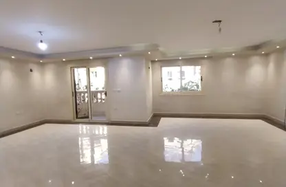 Apartment - 3 Bedrooms - 2 Bathrooms for sale in Almaza St. - Almazah - Heliopolis - Masr El Gedida - Cairo