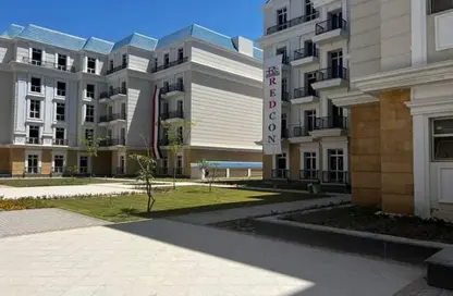 Chalet - 4 Bedrooms - 4 Bathrooms for sale in Latin District - New Alamein City - Al Alamein - North Coast