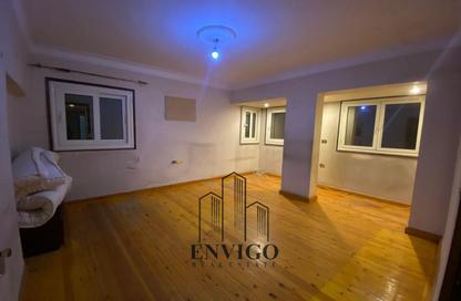 Apartment - 3 Bedrooms - 1 Bathroom for sale in Mostafa Al Nahas St. - 6th Zone - Nasr City - Cairo