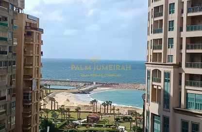شقة - 4 غرف نوم - 3 حمامات للبيع في سان ستيفانو جراند بلازا - سان ستيفانو - حي شرق - الاسكندرية