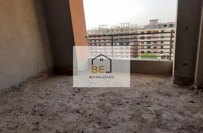 (بنتهاوس  (روف - 4 غرف نوم - 2 حمامات للبيع في جولدن جيتس - الهضبة الوسطي - المقطم - القاهرة