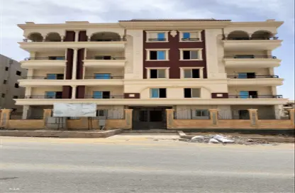 Apartment - 3 Bedrooms - 2 Bathrooms for sale in North Lotus - El Lotus - New Cairo City - Cairo