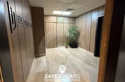 Office Space - Studio - 3 Bathrooms for sale in The portal - Beverly Hills - Sheikh Zayed Compounds - Sheikh Zayed City - Giza