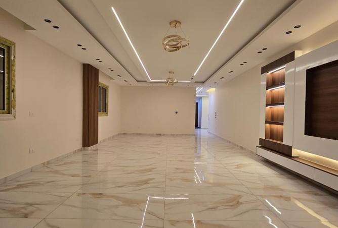 7903129 - Property Main Image