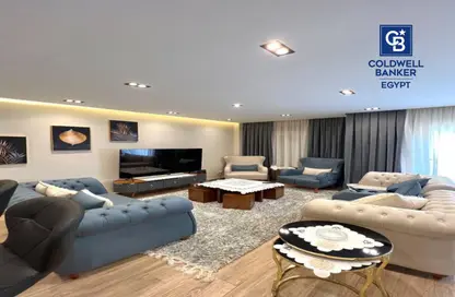 Apartment - 3 Bedrooms - 1 Bathroom for sale in Stone Residence - 5th Settlement Compounds - The 5th Settlement - New Cairo City - Cairo