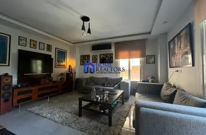 Apartment - 2 Bedrooms - 3 Bathrooms for rent in Sarayat Al Maadi - Hay El Maadi - Cairo