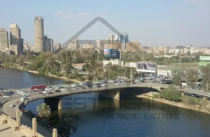 شقة - 3 غرف نوم - 3 حمامات للبيع في شارع كورنيش النيل - العجوزة - الجيزة