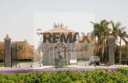 Villa - 5 Bedrooms - 4 Bathrooms for sale in Stella Heliopolis - Cairo - Ismailia Desert Road - Cairo