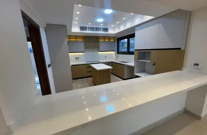 منزل مزدوج - 5 غرف نوم - 5 حمامات للايجار في باتيو الزهراء - كمبوندات الشيخ زايد - الشيخ زايد - الجيزة