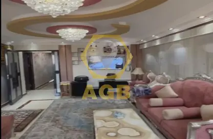 شقة - 3 غرف نوم - 3 حمامات للبيع في شارع محمود عصمت حمدي - شيراتون المطار - النزهة - القاهرة