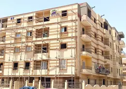 شقة - 3 غرف نوم - 3 حمامات للبيع في المنطقة الرابعة - مدينة الشروق - القاهرة