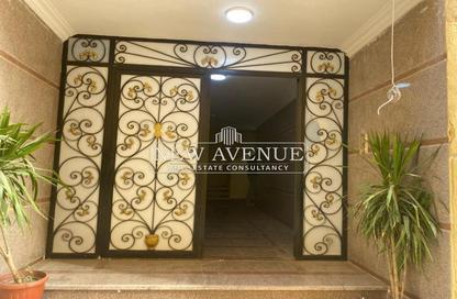 Apartment - 2 Bedrooms - 3 Bathrooms for sale in 3rd Neighborhood - 8th Area - Shorouk City - Cairo