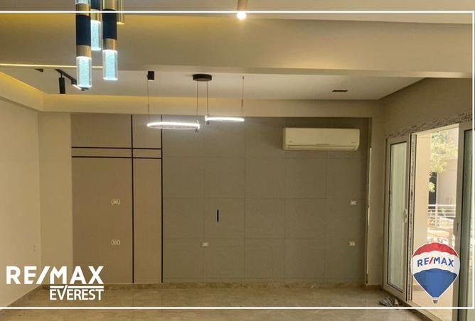 8192213 - Property Image 2