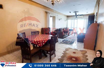 Apartment - 2 Bedrooms - 1 Bathroom for sale in Ismail Helmy St. - Smouha - Hay Sharq - Alexandria