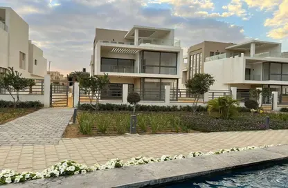 Villa - 4 Bedrooms - 4 Bathrooms for sale in Fifth Square - The 5th Settlement - New Cairo City - Cairo