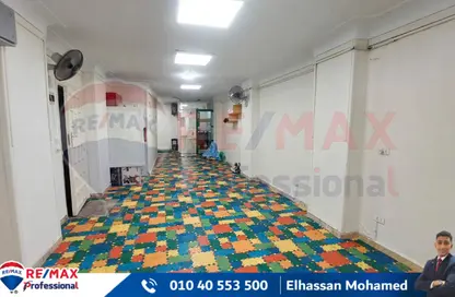 شقة - 4 غرف نوم - 2 حمامات للبيع في شارع الجلاء - فيكتوريا - حي اول المنتزة - الاسكندرية