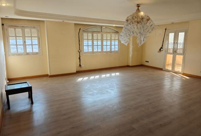 8402186 - Property Main Image