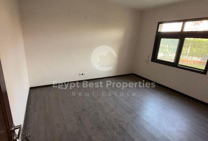 8415988 - Property Image 3