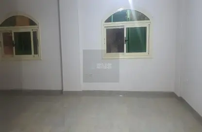 شقة - 3 غرف نوم - 2 حمامات للايجار في شارع الجزيرة - المستثمرين الجنوبية - مدينة القاهرة الجديدة - القاهرة