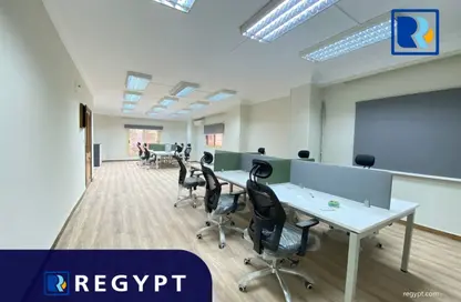 Office Space - Studio - 3 Bathrooms for rent in Degla Square - Degla - Hay El Maadi - Cairo