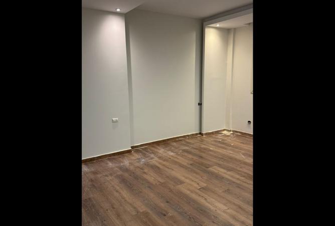 8369409 - Property Image 2