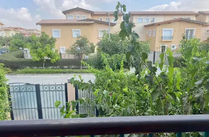 منزل مزدوج - 4 غرف نوم - 5 حمامات للايجار في هايد بارك سنترال - التجمع السادس - مدينة القاهرة الجديدة - القاهرة