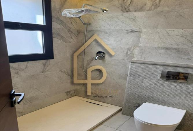 8074386 - Property Image 2