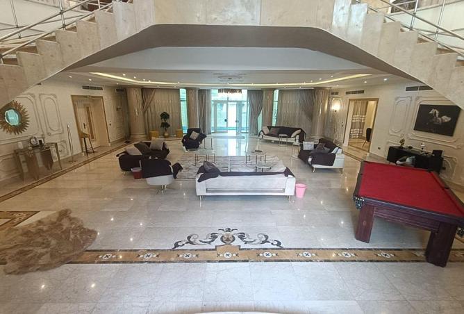 8246378 - Property Image 2