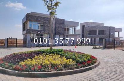 Townhouse - 3 Bedrooms - 4 Bathrooms for sale in Sun Capital - Fayoum Desert road - 6 October City - Giza