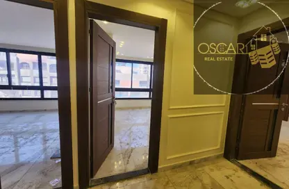 مساحات مكتبية - استوديو - 5 حمامات للايجار في ميدان مصطفي محمود - المهندسين - الجيزة