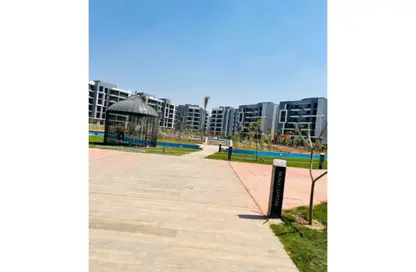 Apartment - 2 Bedrooms - 2 Bathrooms for sale in Sun Capital - Fayoum Desert road - 6 October City - Giza